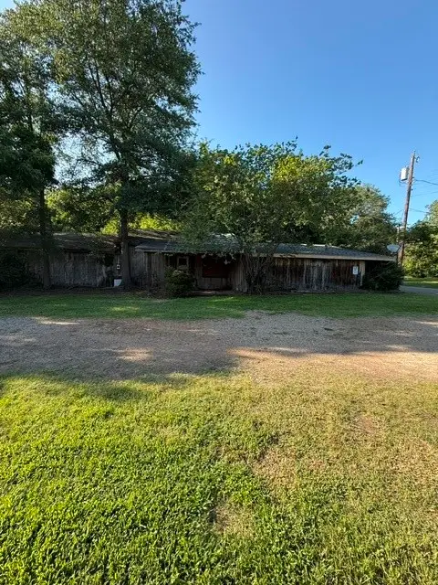 325 25th Street Ne, Paris, TX 75460 - #1