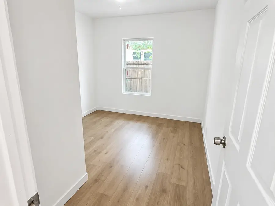 624 Griggs Avenue, Fort Worth, TX 76103 - #2
