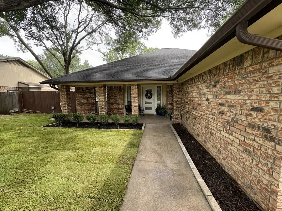 4208 Hemlock Street, Fort Worth, TX 76137 - #2