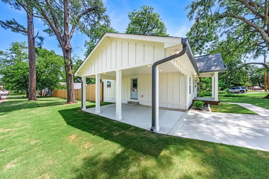 200 Whitworth Street, Sulphur Springs, TX 75482 - #3