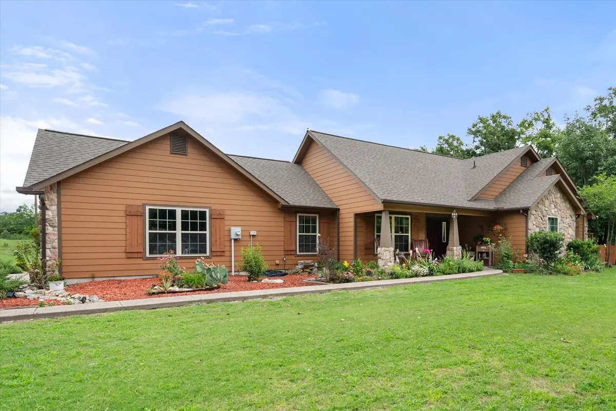 123 Clubhouse Drive, Corsicana, TX 75109 - #1