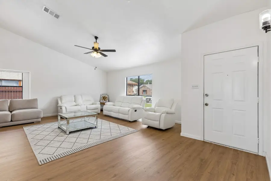 2217 Sharpshire Lane, Arlington, TX 76014 - #2