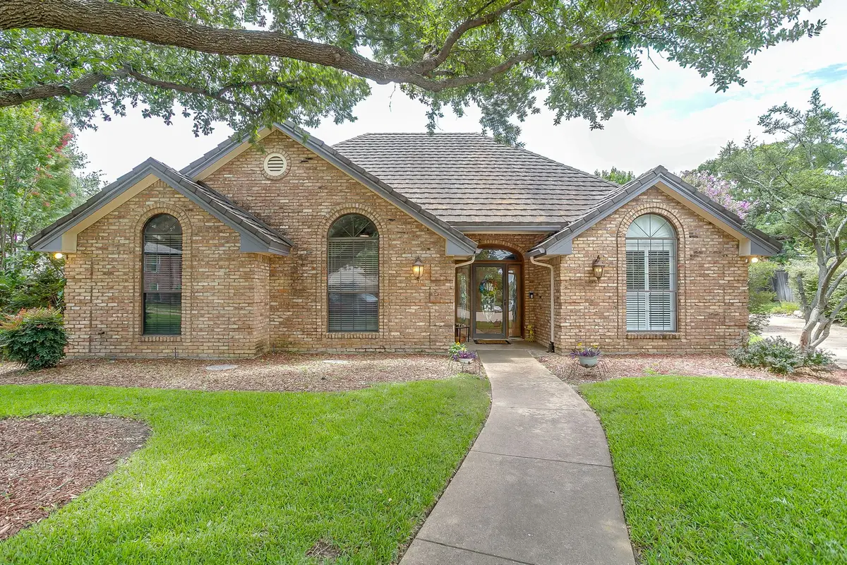 3201 John Court S, Hurst, TX 76054 - #1