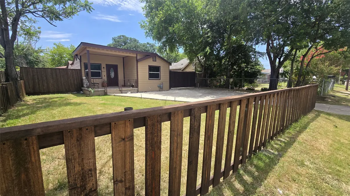 2212 Harris Lane, Haltom City, TX 76117 - #1