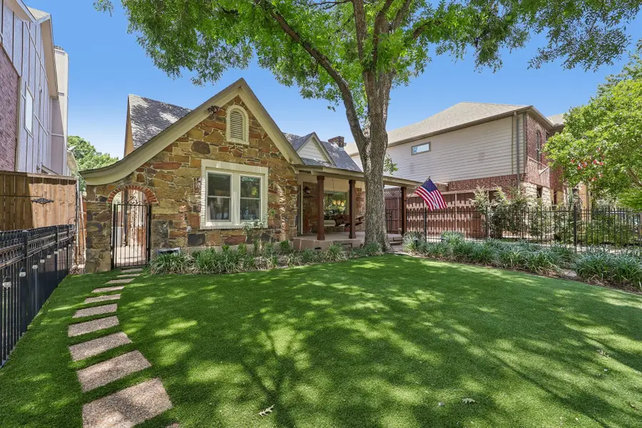 5207 Mission Avenue, Dallas, TX 75206 - #2