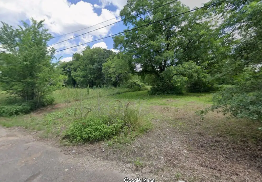 1004 2nd Street Ne, Paris, TX 75460 - #1
