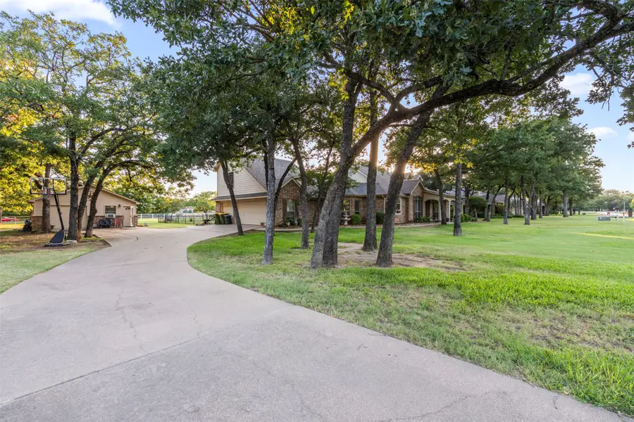 3900 Creekside Court, Burleson, TX 76028 - #2
