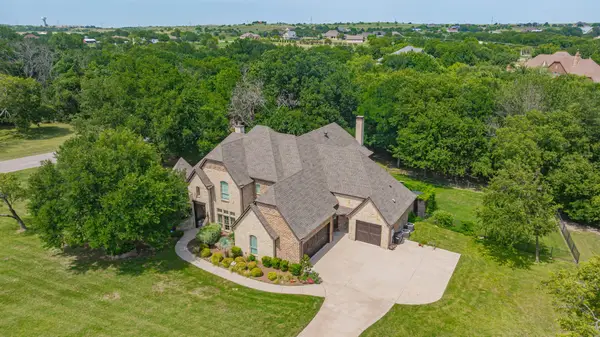 101 Western Breeze Drive, Fort Worth, TX 76126