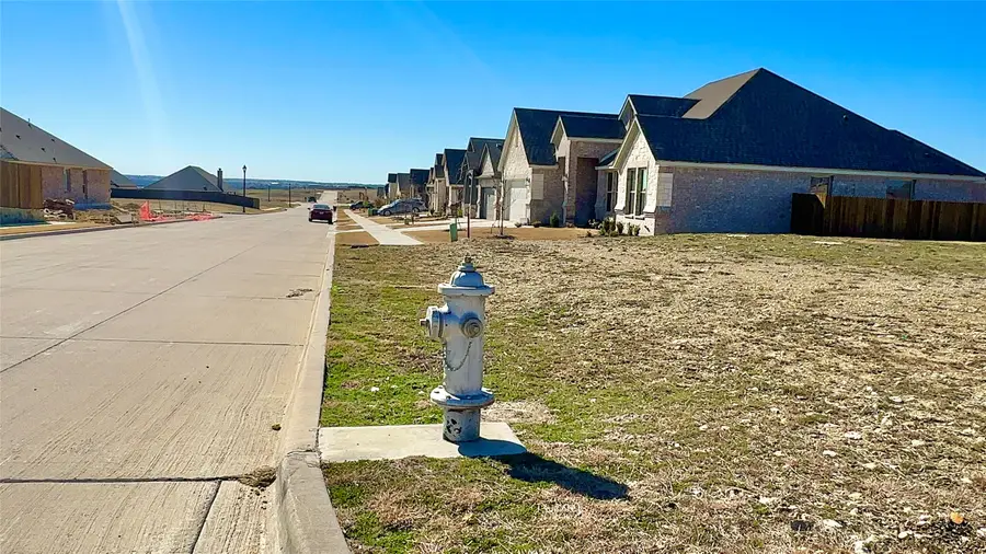 1900 Lake Tahoe Lane, Cleburne, TX 76033 - #2
