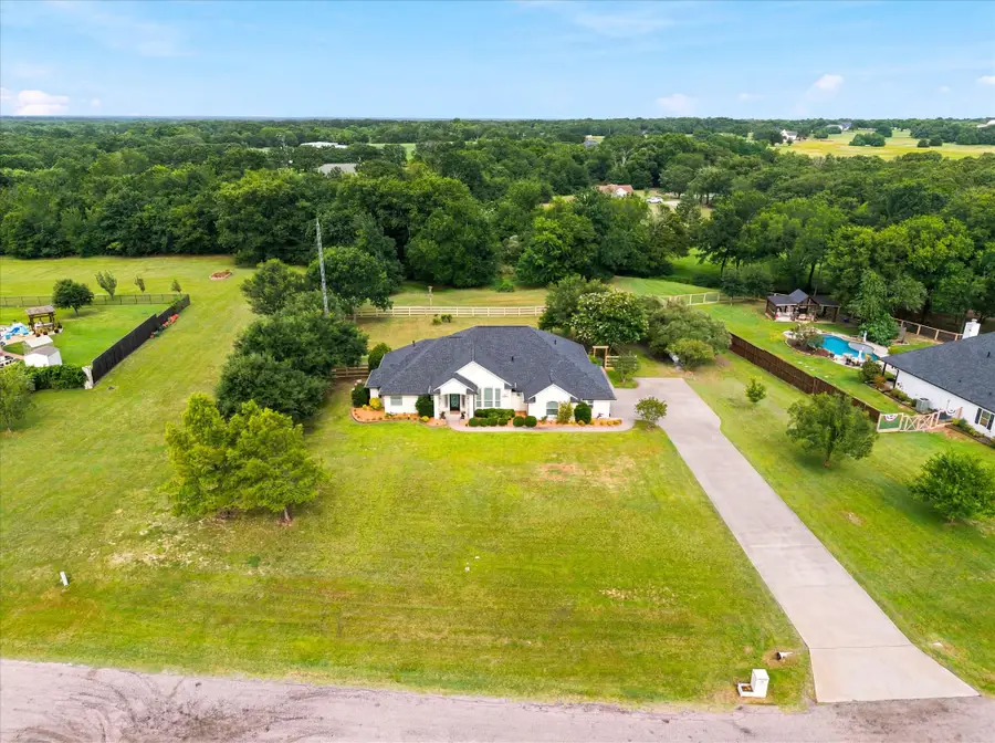 4069 Tracy Lane, Greenville, TX 75402 - #2