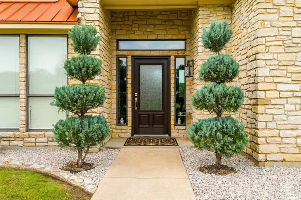 4895 Meadow Brze Court, Fort Worth, TX 76140