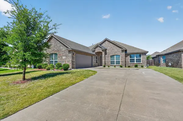 205 Watson Street, Red Oak, TX 75154