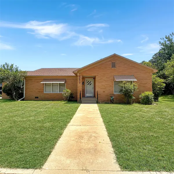 3412 4th Street, Brownwood, TX 76801