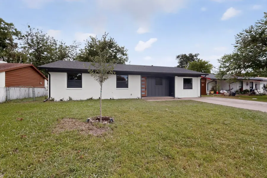 4819 Navajo Trail, Balch Springs, TX 75180 - #3
