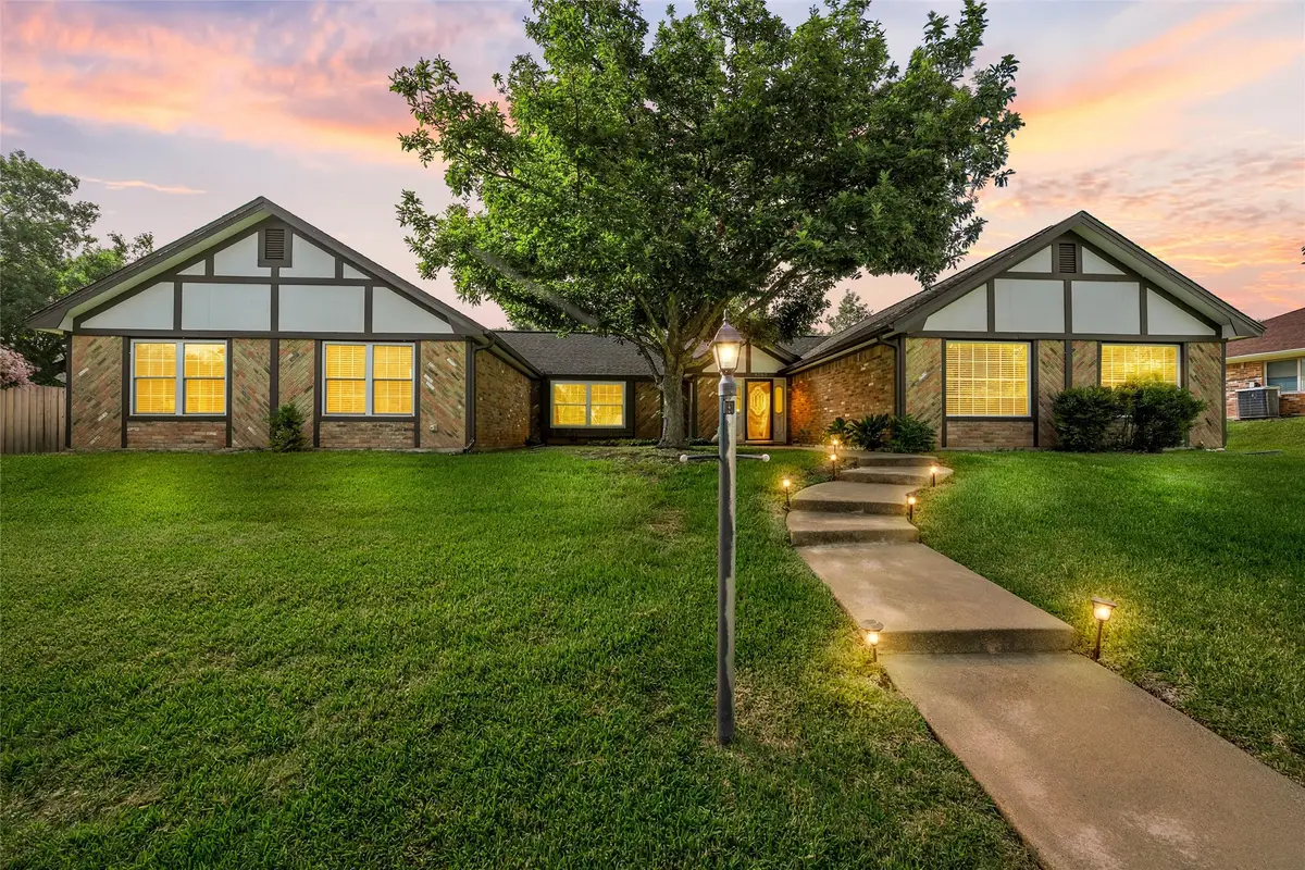 8202 Whippoorwill Drive, Woodway, TX 76712 - #1