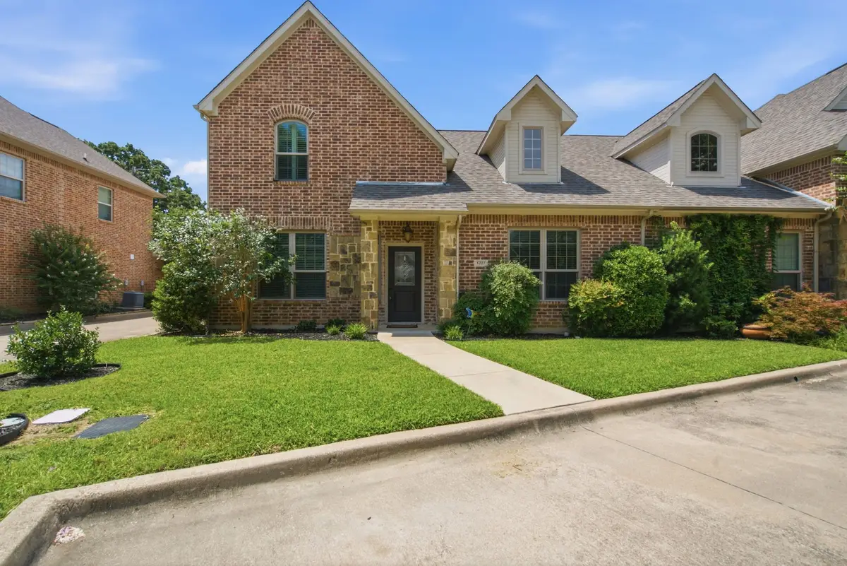 5221 Park Drive, River Oaks, TX 76114 - #1