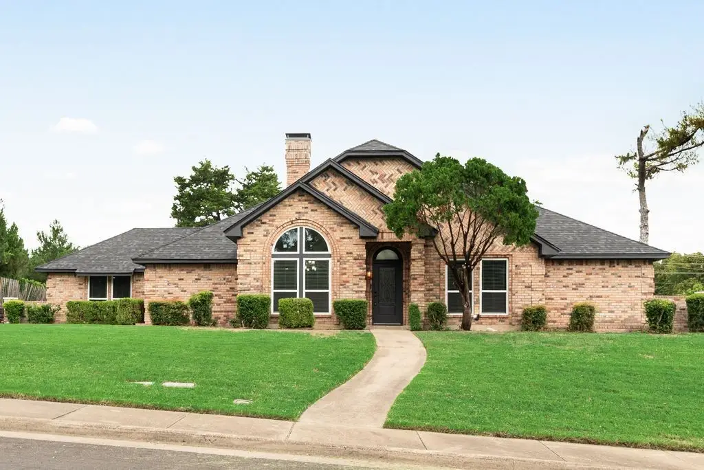 915 Greenbriar Lane, Duncanville, TX 75137 - #1