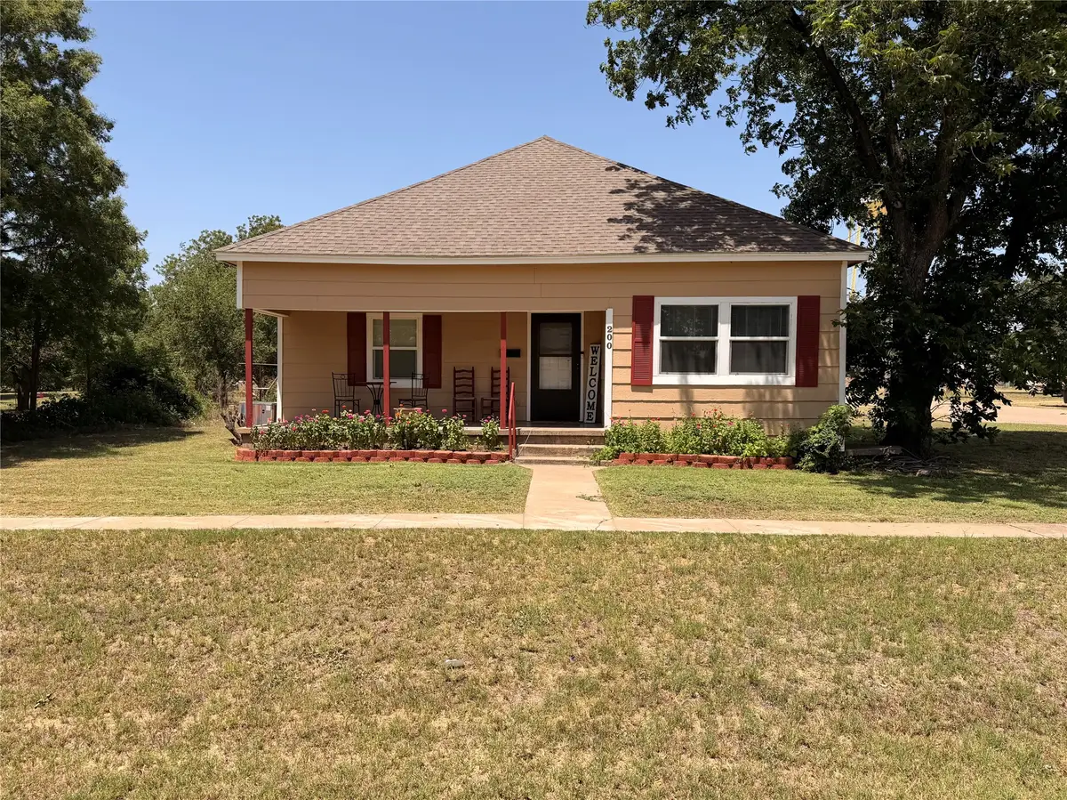 200 S Avenue C, Haskell, TX 79521 - #1