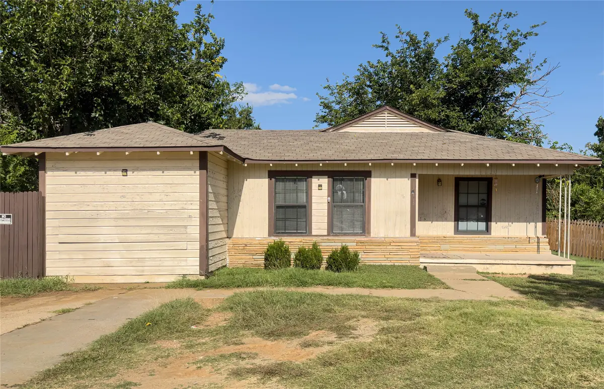 2008 SE 20th Street, Mineral Wells, TX 76067 - #1