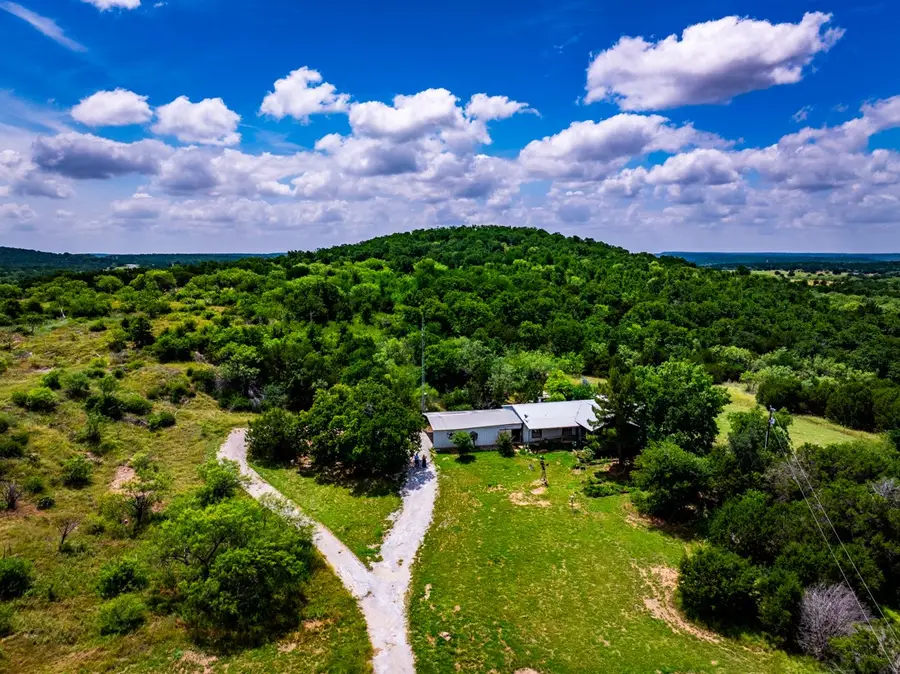 111 Salem Loop, Graham, TX 76450 - #2
