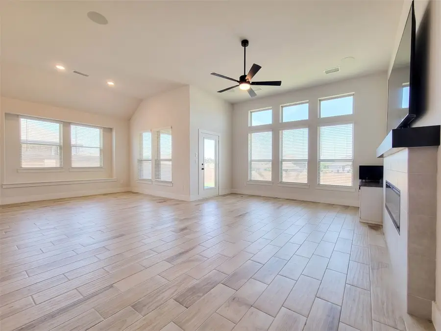 1813 Hidden Creek Drive, Midlothian, TX 76065 - #3
