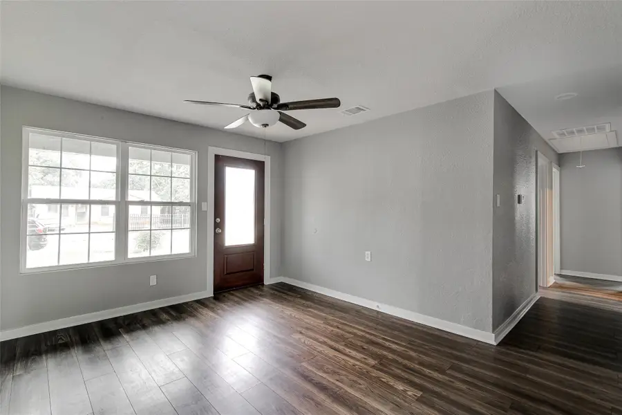 412 E Fogg Street, Fort Worth, TX 76110 - #3