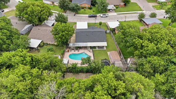 520 Thompson Drive, Saginaw, TX 76179
