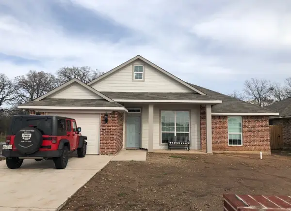 110 Tomahawk, Lacy Lakeview, TX 76705