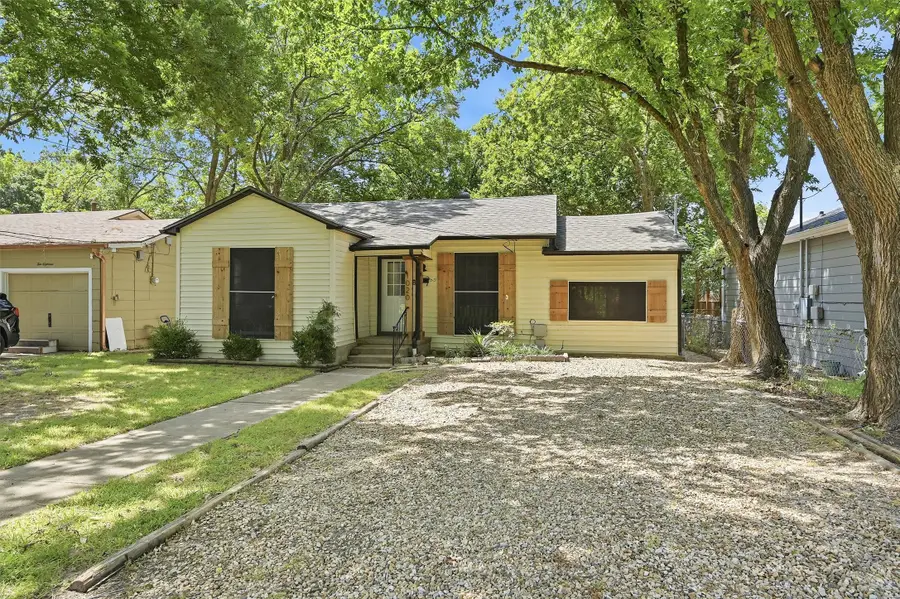 1020 W Brockett Street, Sherman, TX 75092 - #2