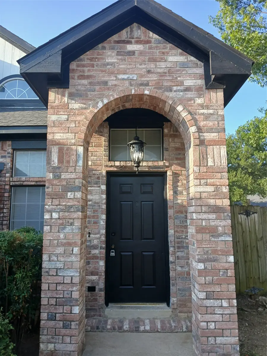 4305 Sierra Drive, Grand Prairie, TX 75052 - #2