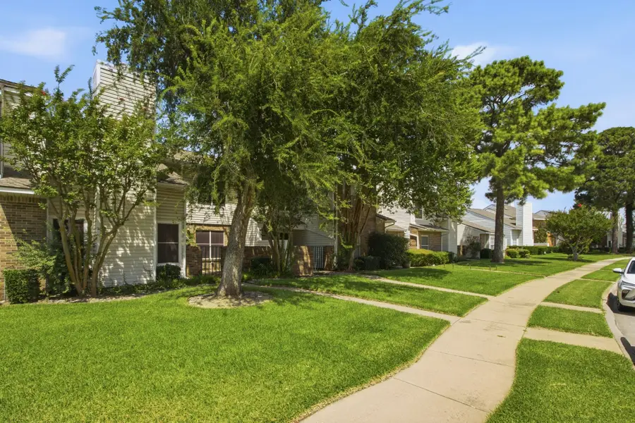840 Creekside Drive, Lewisville, TX 75067 - #2