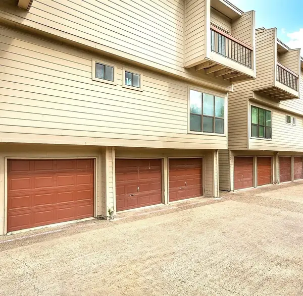 7660 Skillman Street #401, Dallas, TX 75231