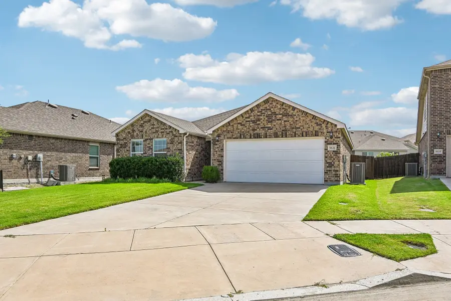 9121 Lookout Point, Fort Worth, TX 76179 - #2