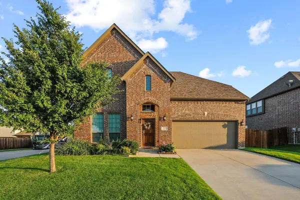 223 Thompson Drive, Van Alstyne, TX 75495
