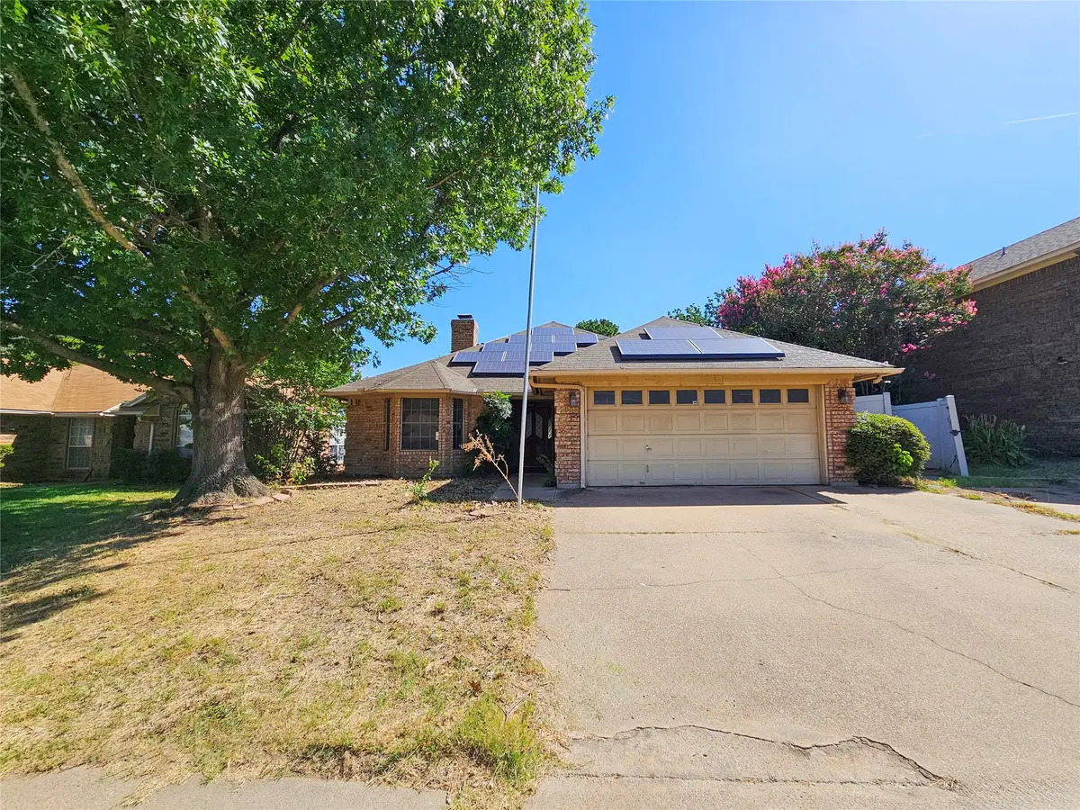 5817 Fox Hunt Drive, Arlington, TX 76017 - #1