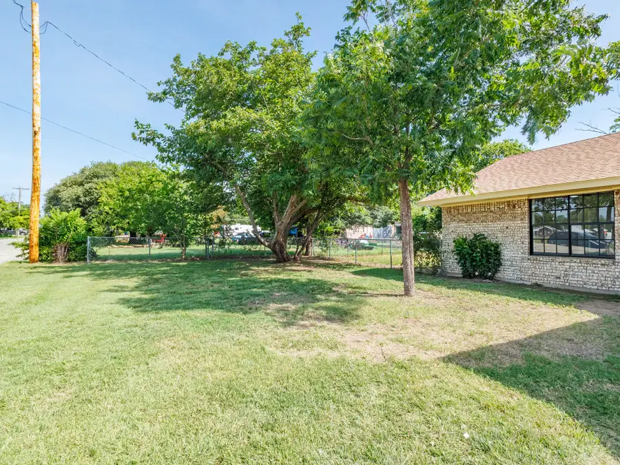 2200 Main Boulevard, Brownwood, TX 76801 - #3
