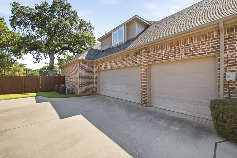 710 Knott Court, Euless, TX 76039 - #2