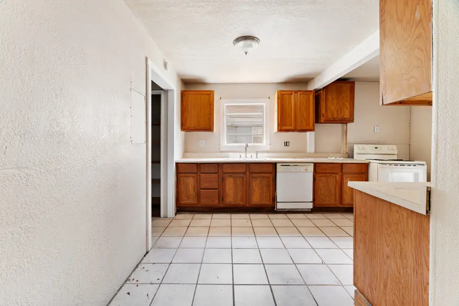 2106 Cleveland Street, Paris, TX 75460 - #3