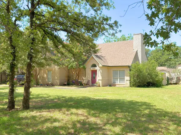 3903 Brushy Road, Granbury, TX 76048