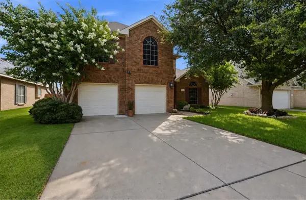328 Tioga Street, Burleson, TX 76028