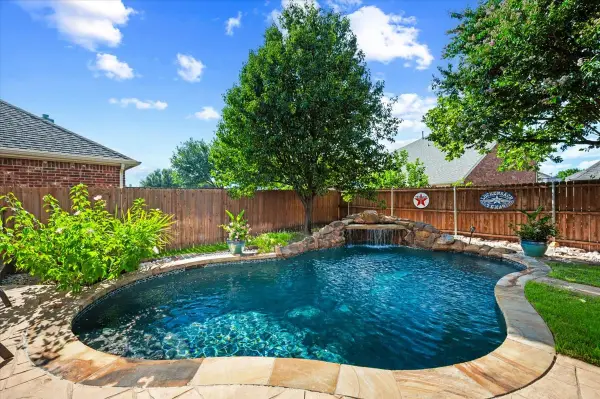 10320 Flat Creek Trail, McKinney, TX 75072