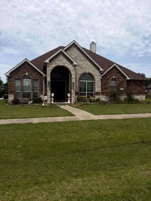 11909 Caddo Creek Drive, Lavon, TX 75166