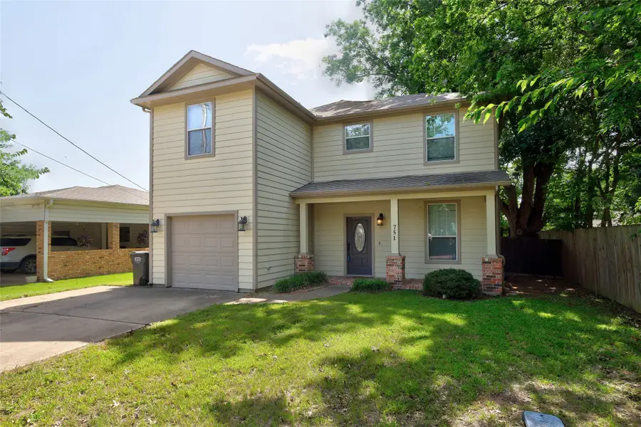 751 N Sherman Avenue, Van Alstyne, TX 75495 - #2