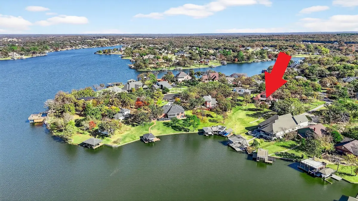 100 Mohawk Cove, Lake Kiowa, TX 76240 - #1