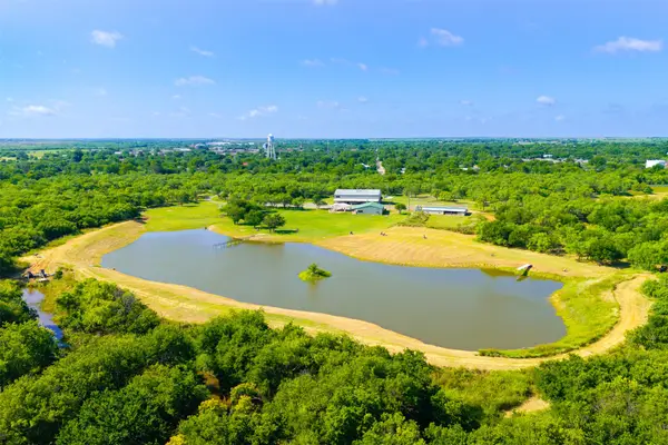911 N Avenue C, Olney, TX 76374