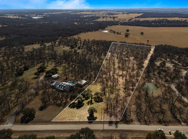 142 Clearwater Drive, Poolville, TX 76487