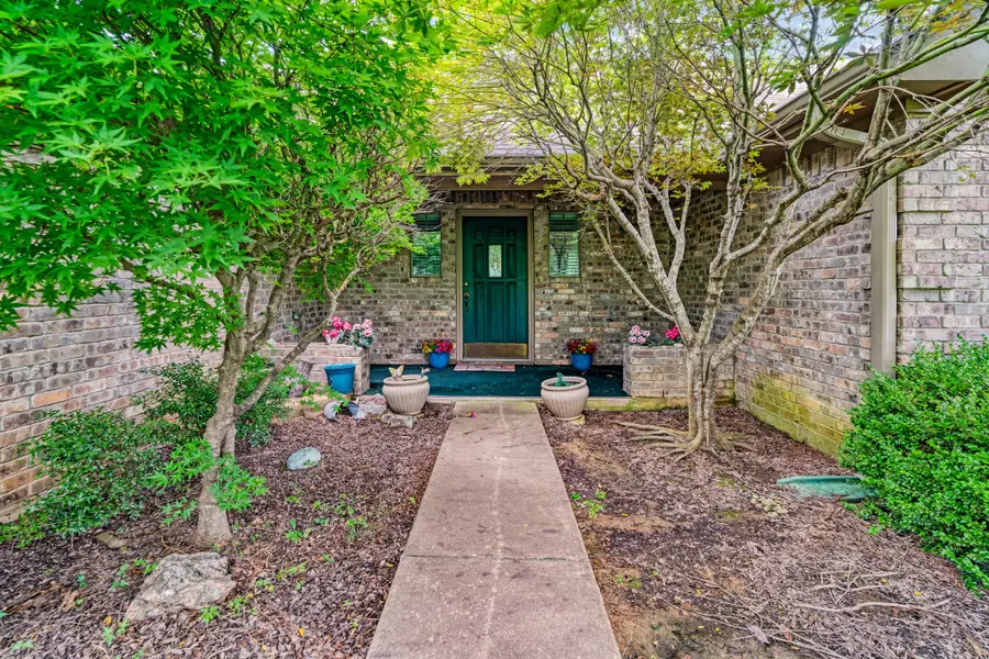 570 N Center, Blossom, TX 75416 - #3