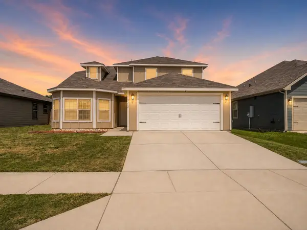 8212 Buck Mountain Pass, Fort Worth, TX 76179