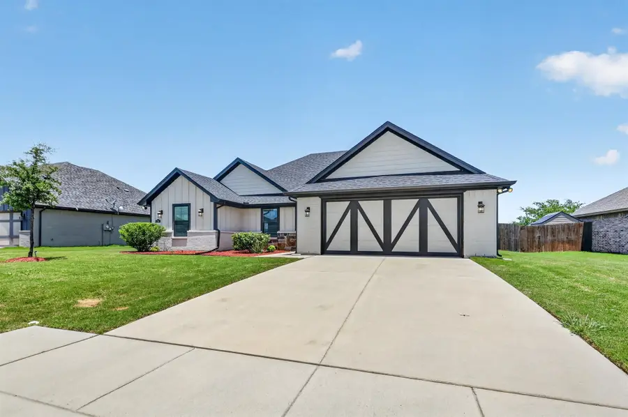 214 Rees Avenue, Godley, TX 76044 - #2