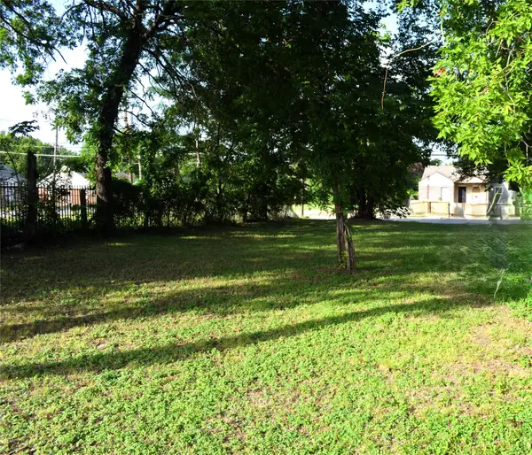 4904 Colonial Avenue, Dallas, TX 75215